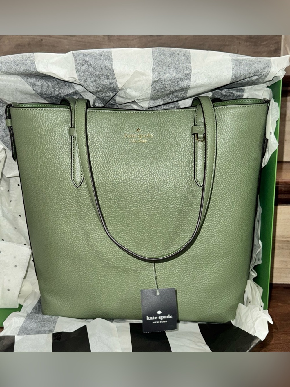 Cute 🥰 Kate Spade Juliette Pebbled Leather Medium Army Green Tote 👜